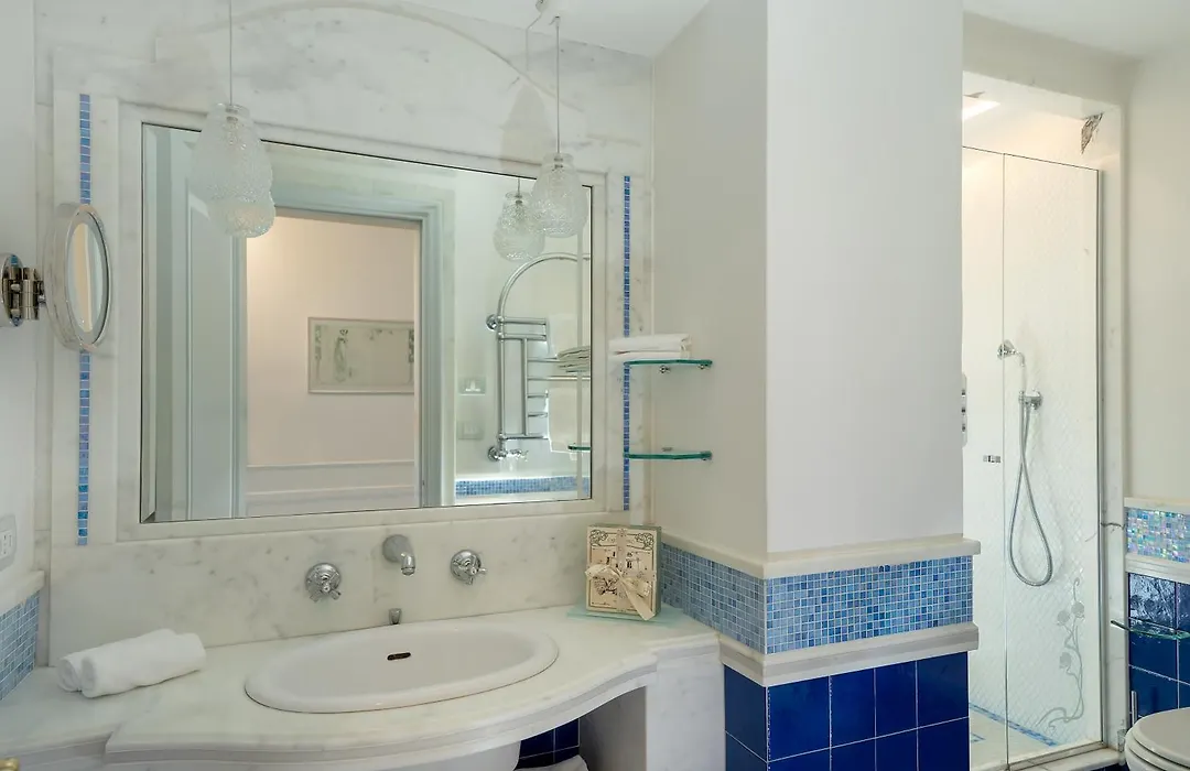 Luxury Villa Excelsior Parco-1
